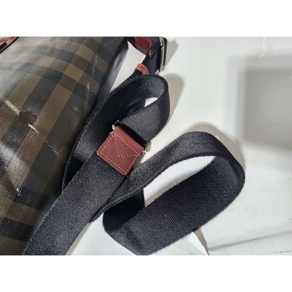 Authentic Burberry Smoked Check Crossbody/Messenger Bag Wine/Brown - Picture 8 of 16